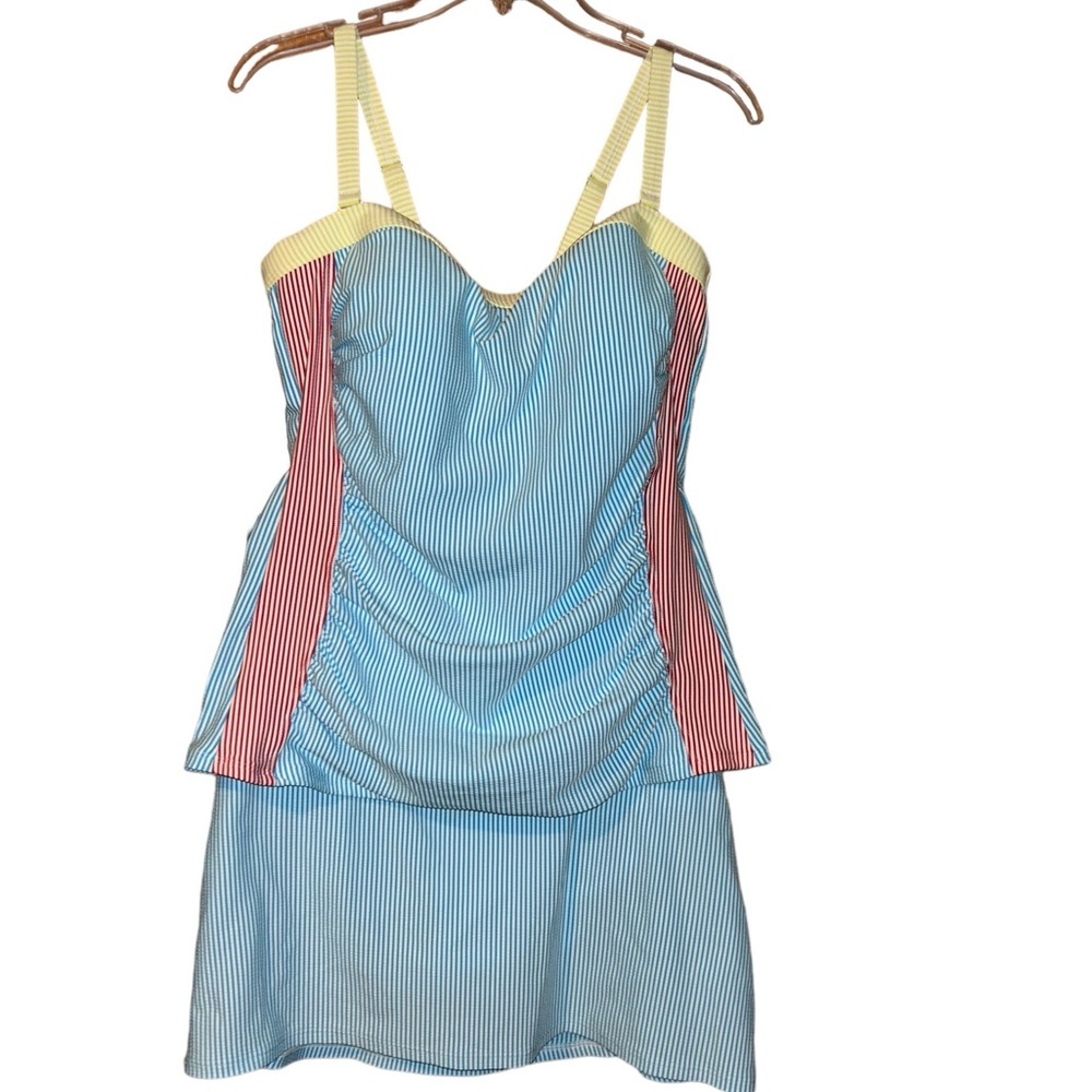 Lands End Seersucker square neck Tankini Top only Bathing Suit 8P Petite swim